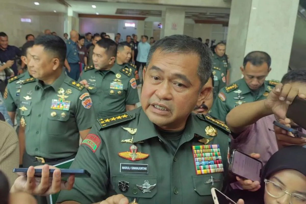 KSAD Kembali Tegaskan Letkol Teddy Tak Perlu Mundur dari TNI Meski Jabat Seskab Prabowo