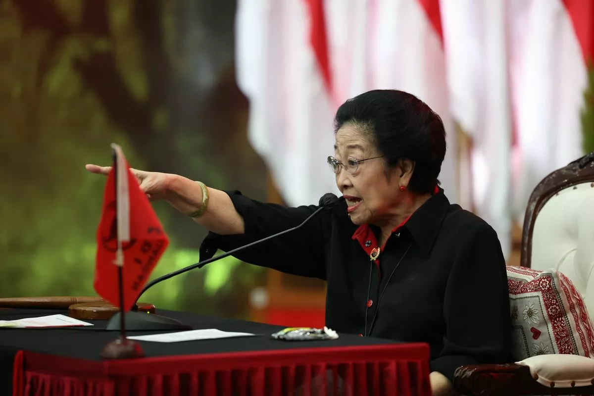 Megawati Kumpulkan Anggota Komisi III DPR PDIP, Atur Strategi Jelang Sidang Hasto?