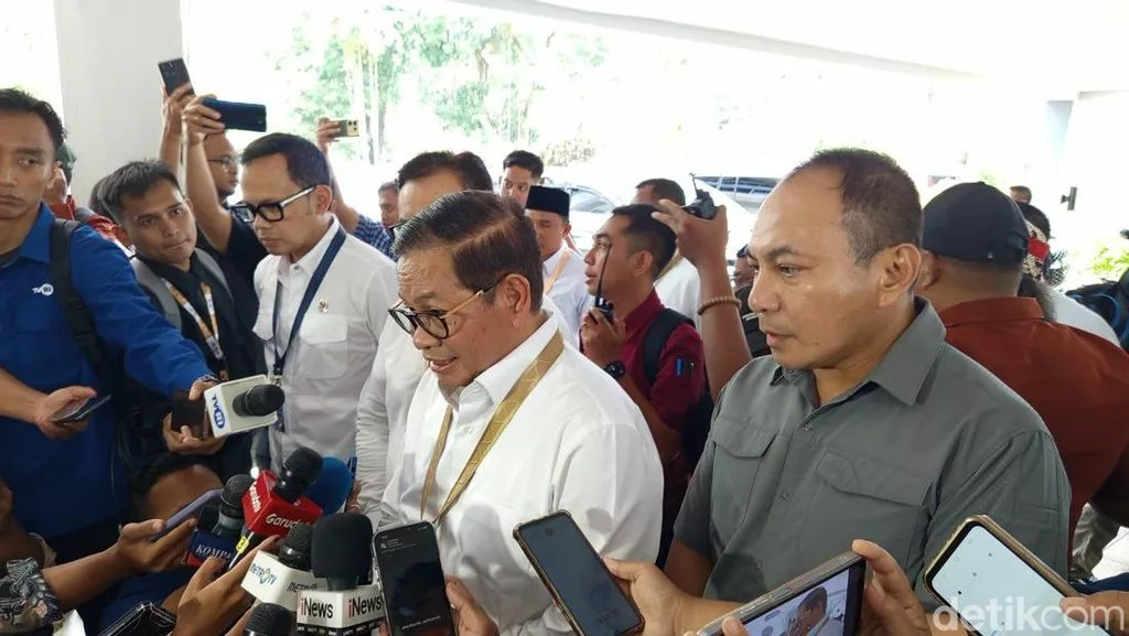 Pramono Temui Megawati Bahas Kepala Daerah PDIP Ikut Retret Gelombang Dua