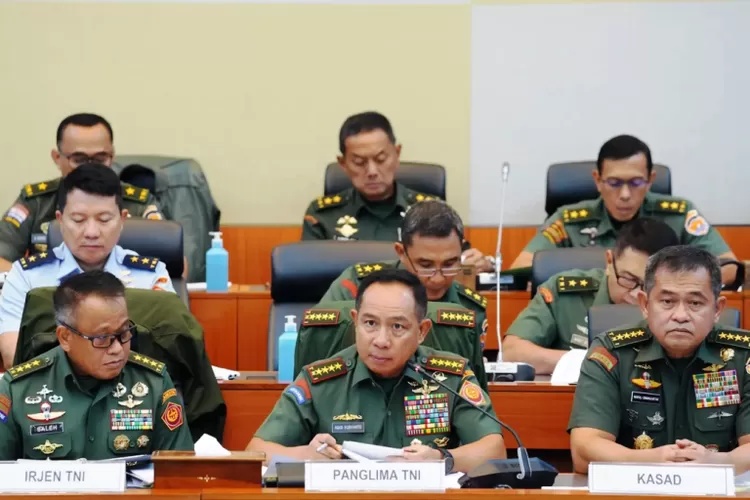 PHBI Desak 2.569 Prajurit TNI Mundur dari Jabatan Sipil Usai UU TNI Diketok Palu