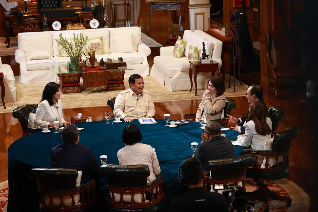 Momen Pertemuan Prabowo dengan 7 Media di Hambalang Demi Jawab Isu Terkini