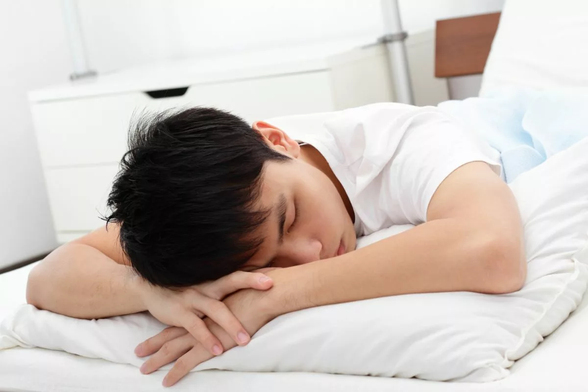 Tidur Tengkurap Mampu Redakan Ngorok? Ini Kata Dokter