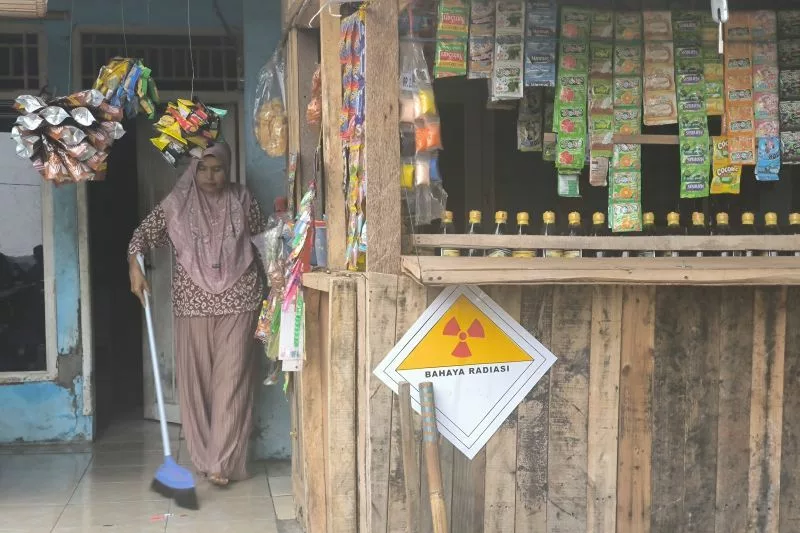 Warga Kampung Sadang Serang Tolak Relokasi Meski Ada di Zona Bahaya Radiasi