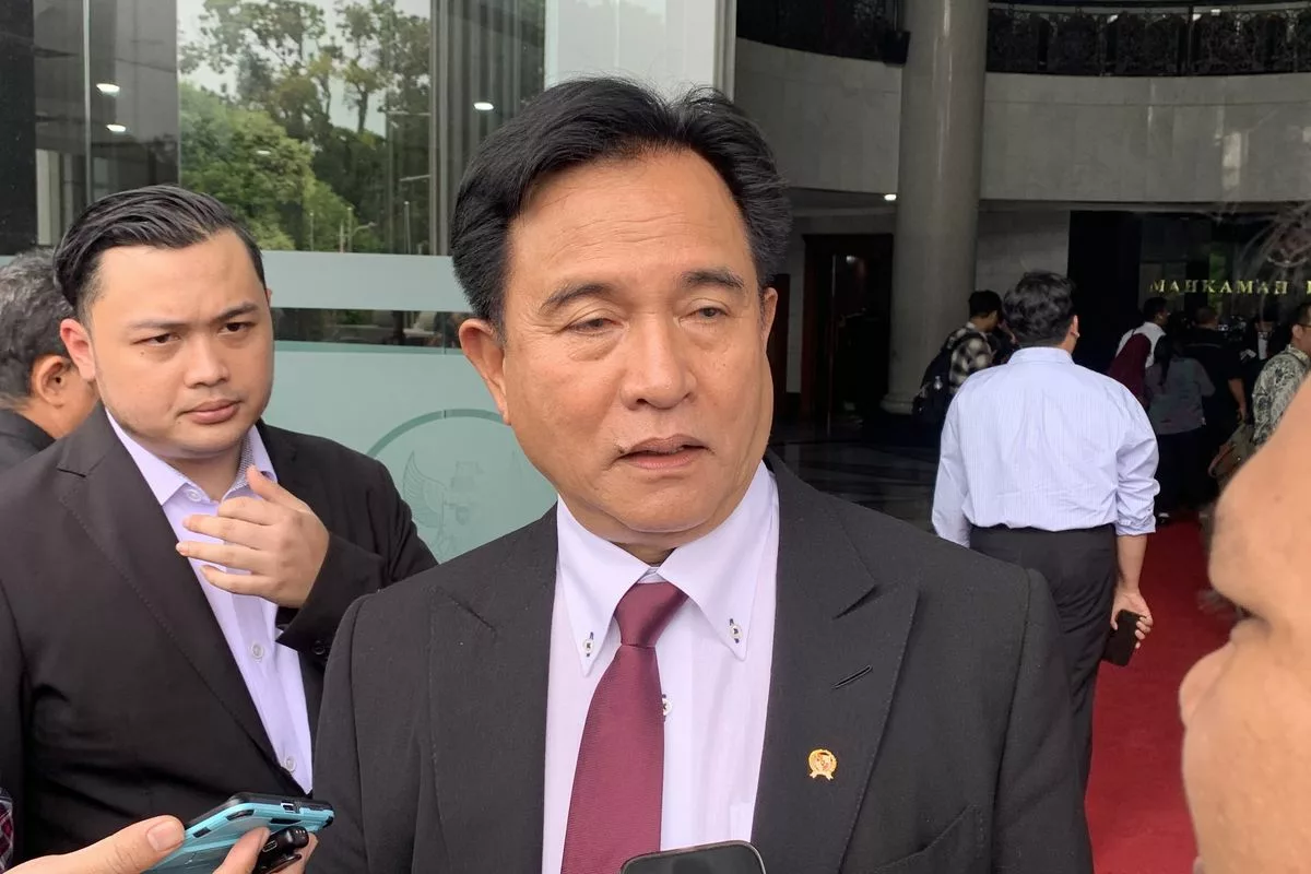 Yusril Sebut Putusan MK Bikin Aturan Jabatan Polisi Aktif Sah Secara Hukum