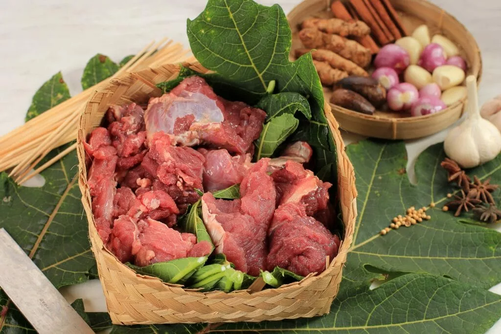 Makan Daging Kambing Bikin Darah Tinggi, Mitos atau Fakta?